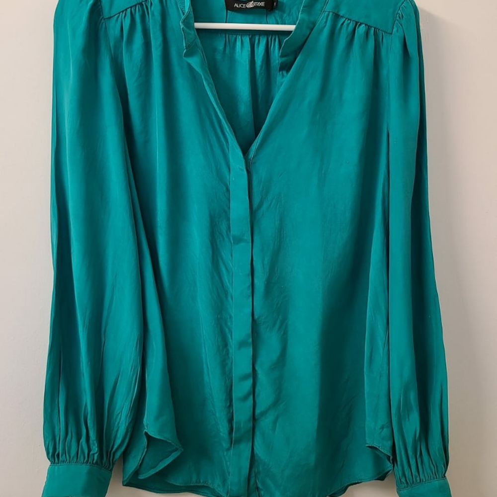 Alice & Trixie Bell Sleeve Blouse